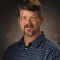 John Lee elected mayor of Mason City