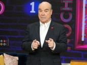 Antonio Resines reaparece tras una semana ingresado