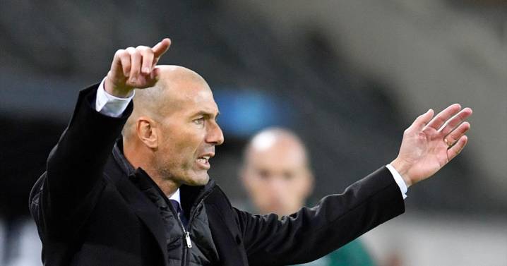 Zidane desvela la fecha en la que volverá a los banquillos