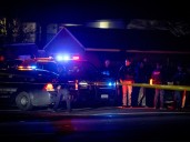 Los asesinatos masivos en EEUU cayeron al nivel más bajo en casi 20 años, según la base de datos líder del país