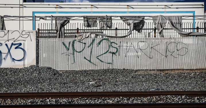 Smashed windows, threats and $800 a month: Witness details L.A. County gang extortion