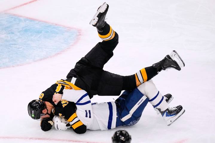 Auston Matthews injury: Bruins defenseman explains declining fight