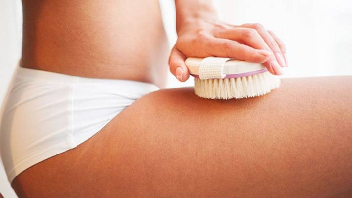 Qué es el cepillado en seco y qué beneficios aporta al cuerpo
