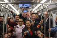 Metro de la Ciudad de México reabre totalmente la línea 1, la obra más extensa en 50 años