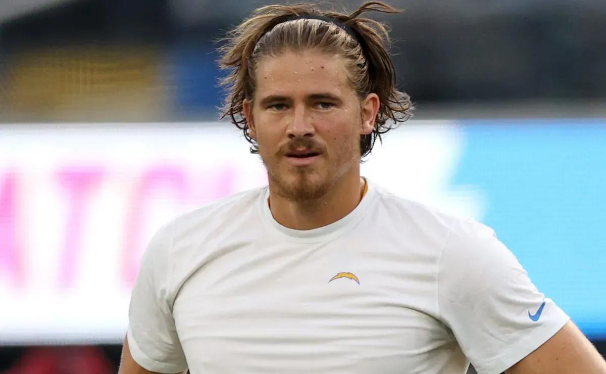 Did Justin Herbert get injured? What happened to Chargers QB and why is Trey Lance playing today