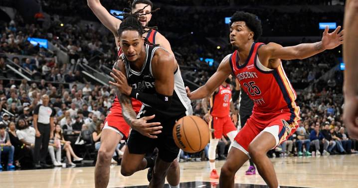 Trey Murphy's hot shooting night not enough to push Pelicans past San Antonio Spurs