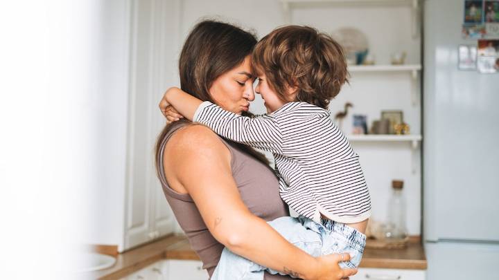 What is attachment parenting? Psychologists discuss pros and cons of a 'responsive' family
