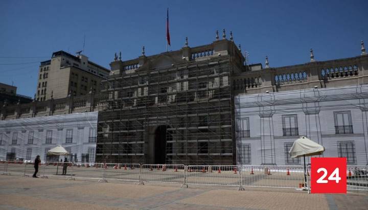 Municipalidad de Santiago ordena paralizar obras de construcción en La Moneda