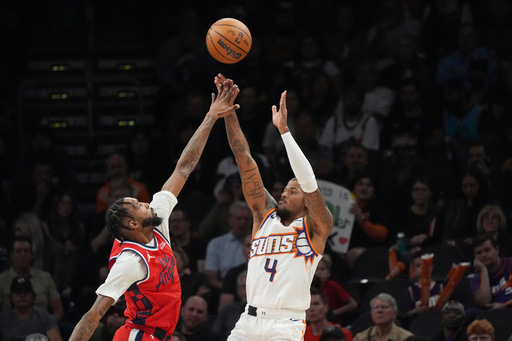 Green anota 29 puntos en su debut con Suns, que doblegan a Clippers por 115