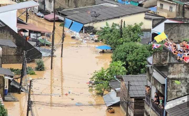 Inundaciones dejan casi 400 muertos en Indonesia, Tailandia y Sri Lanka