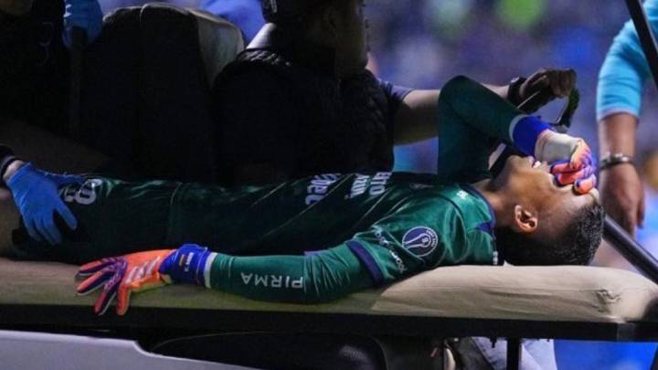 ¿Cruz Azul contratará a otro portero para reemplazar a Kevin Mier?