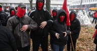 Quienes son los grupos "antifa" que EEUU acaba de designar como organizaciones terroristas