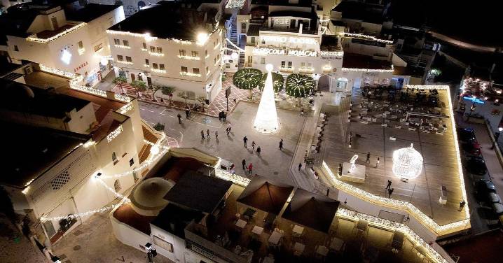 Mojácar quiere que sus niños enciendan la Navidad: así es el sorteo para pulsar el botón del alumbrado