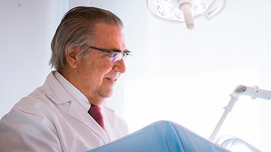 El urólogo malagueño Pedro Torrecillas, nombrado director del comité internacional de la sociedad médica COGB