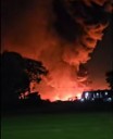 Escenas de pánico en Ezeiza. Las imágenes más impactantes de la explosión y el gran incendio en el polo industrial