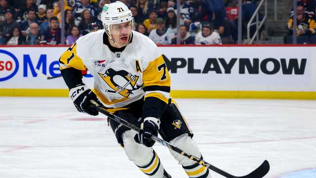 Pittsburgh Penguins forward Evgeni Malkin fined $5K for slashing Winnipeg Jets player during game