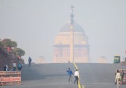 Delhi enters ‘red zone’ as pollution levels cross 400 mark, AQI ‘severe’