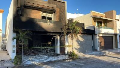 Gatilleros incendian casa en el Fraccion…