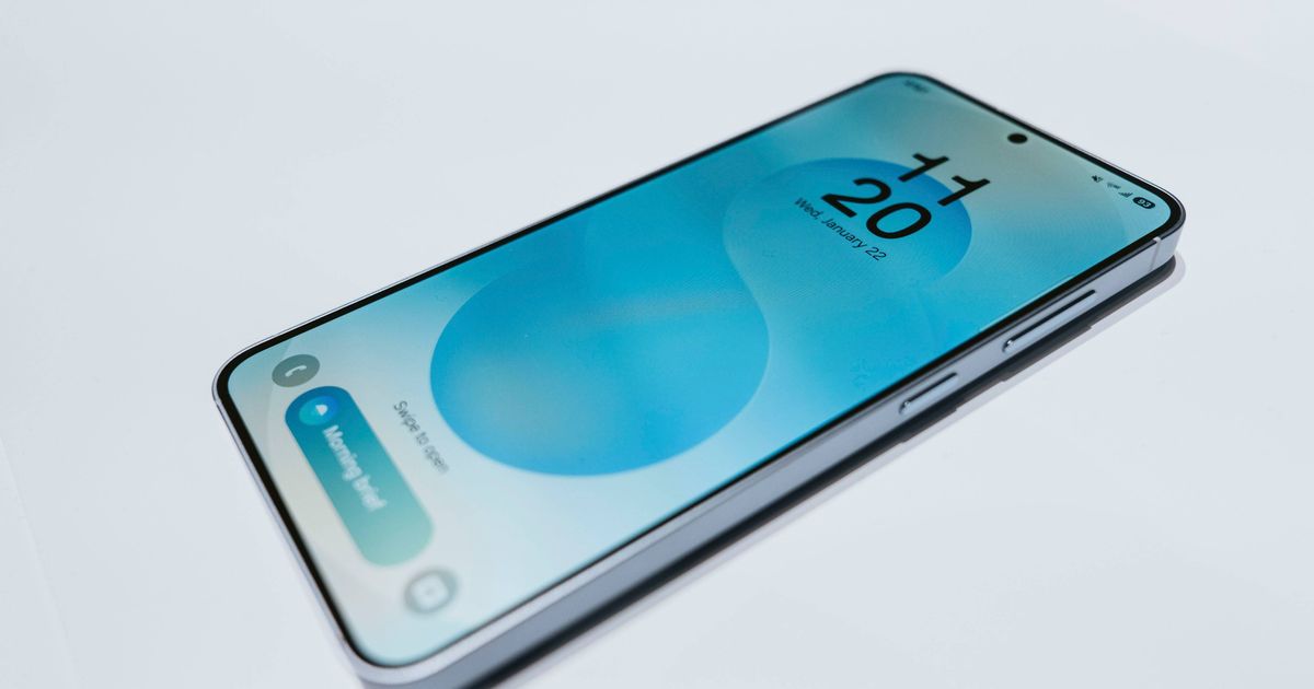 Samsung Galaxy S25 monthly price hits 'all-time low' with Sky Black Friday deal