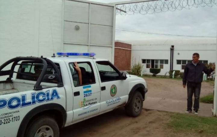 Intento de motín en la Alcaidía de Santa Rosa: presos iniciaron un incendio