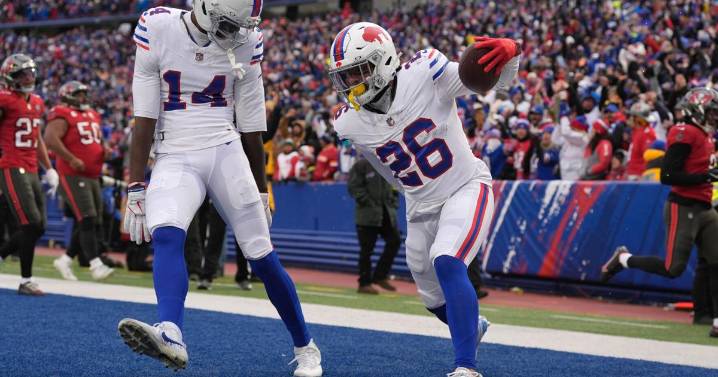 Josh Allen has 3 TDs passing, 3 rushing to outduel Baker Mayfield as Bills beat Buccaneers 44