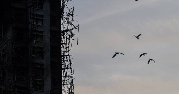 Hong Kong fire: Dozens more bodies recovered