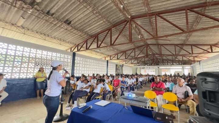 Educación superior digna para 27.000 jóvenes de las regiones más remotas del país