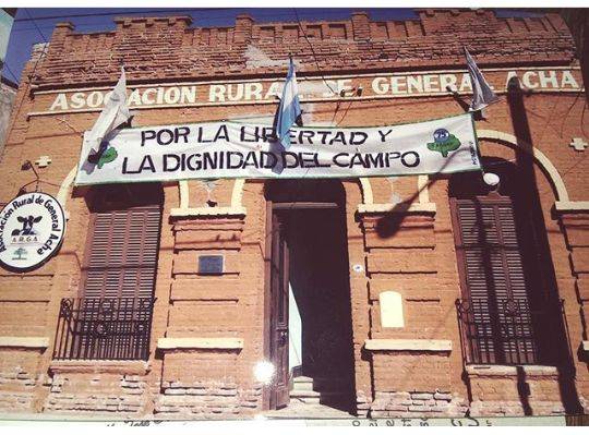 Rural de Acha: asumió la nueva conducción y la presidenta saliente metió una denuncia por maniobras con cheques