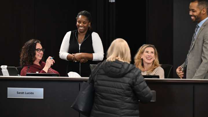 Macomb County commissioners pass $1.1 billion budget