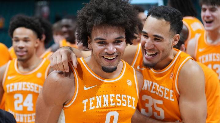 Ja'Kobi Gillespie's clutch free throws lift No. 17 Tennessee to 76