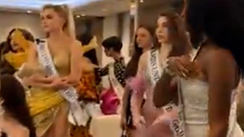Así fue el momento en que concursantes de Miss Universo se retiraron ante la agresión a la mexicana Fátima Bosch