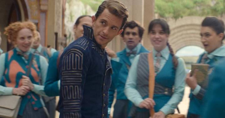 Jonathan Bailey, de 'Bridgerton', es nombrado el hombre más sexy