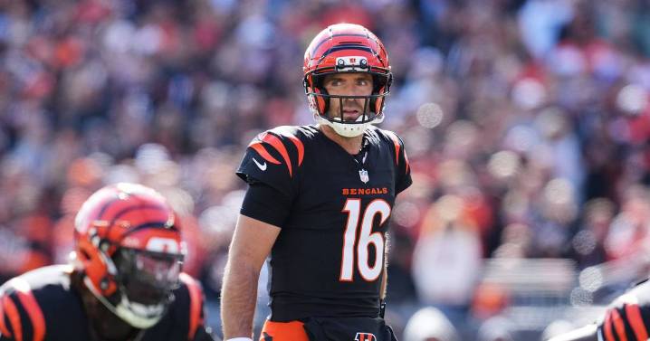 Joe Flacco will be active against Chicago Bears in Week 9