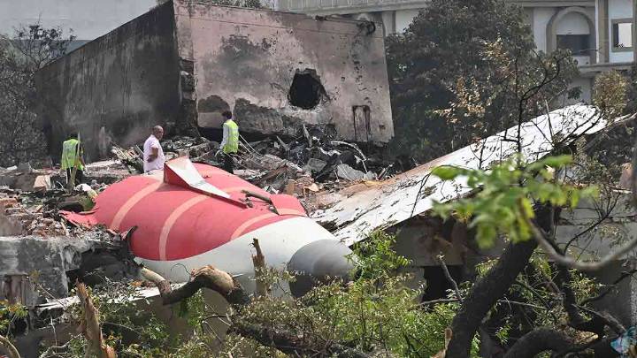 Air India crash | ‘Nobody can blame pilot’: SC on plea by AI 171 pilot’s father