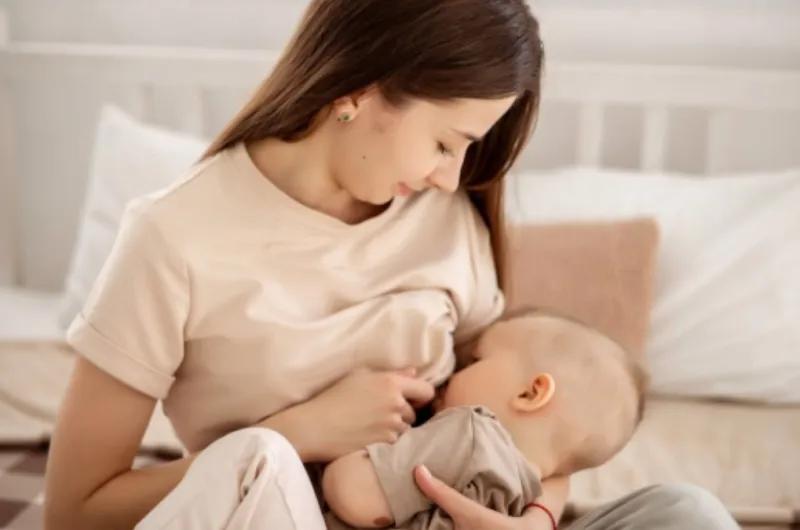 La lactancia materna reduce el riesgo de cáncer de mama