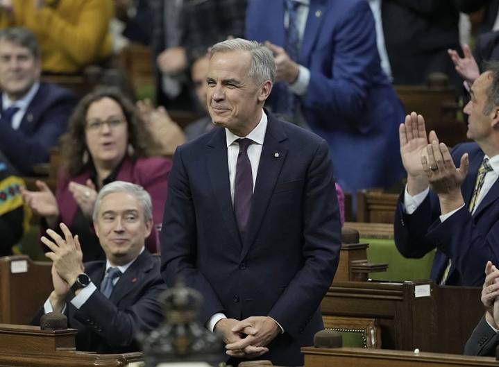 Liberals survive narrow confidence vote, avoids snap election