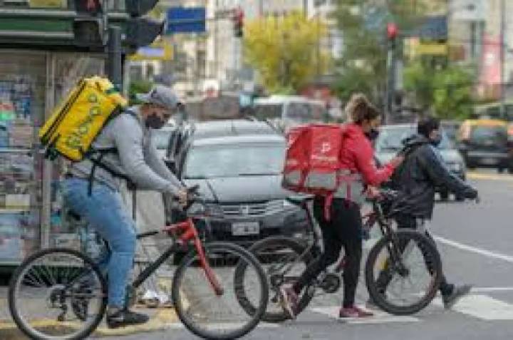 Informe indica que el empleo formal se redujo en 205.000 puestos