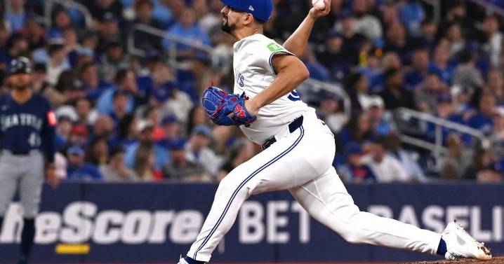 Blue Jays say reliever Nick Sandlin clears waivers, elects free agency