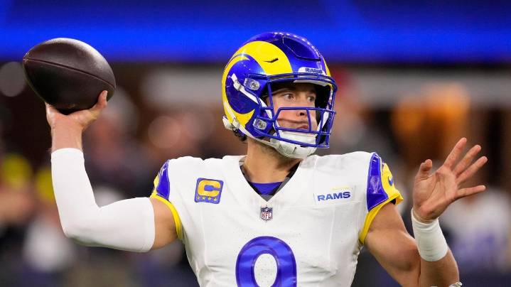 Stafford and Adams connect for 2 more TDs while NFC