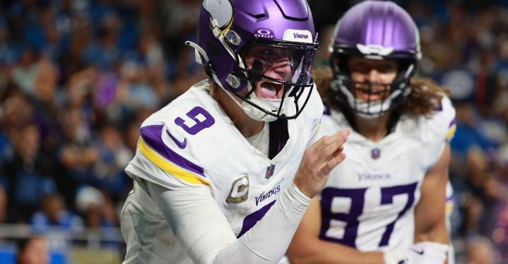 HATE WEEK IS HERE! Vikings vs Packers Lambeau Invasion