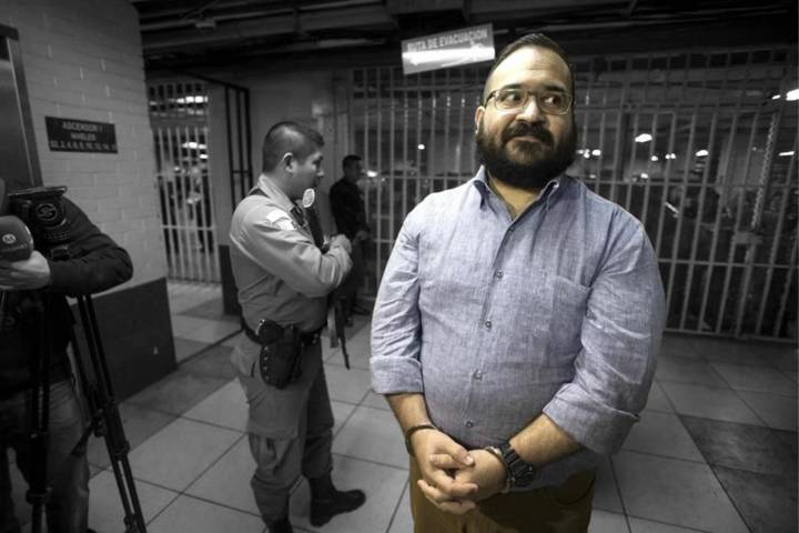 Javier Duarte se queda tras las rejas; posponen audiencia de libertad