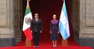 Sheinbaum da bienvenida oficial a Presidenta de Honduras, Xiomara Castro