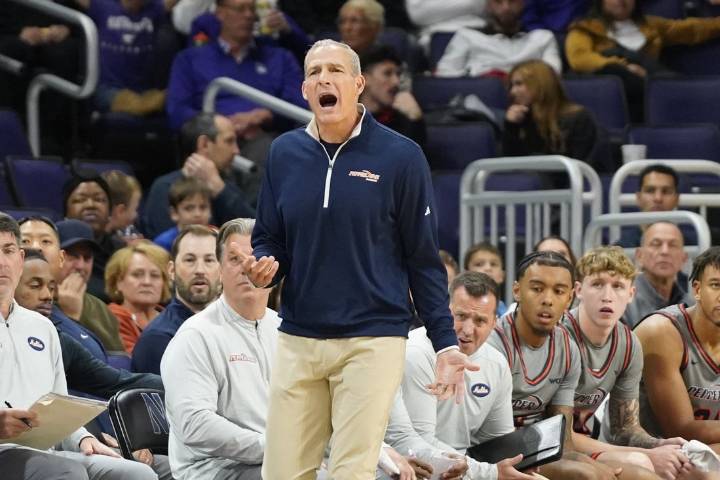 Deadspin | Bruins welcome Pepperdine's UCLA-heavy coaching staff