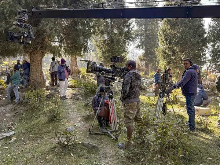 Film Shoots Resume in Kashmir After Six