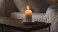 Qué significa encender una vela blanca de noche, según el Feng Shui