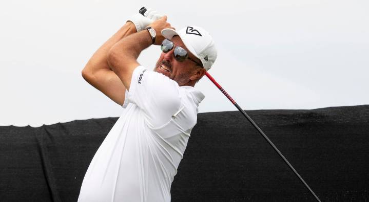 Phil Mickelson Won’t Stop Supporting Ex-LIV Golf Pro as He Faces ‘Disappointing’ Career Outcome Despite getting a 'disappointing' result, former LIV Golf pro still gets applauded for his efforts by hi