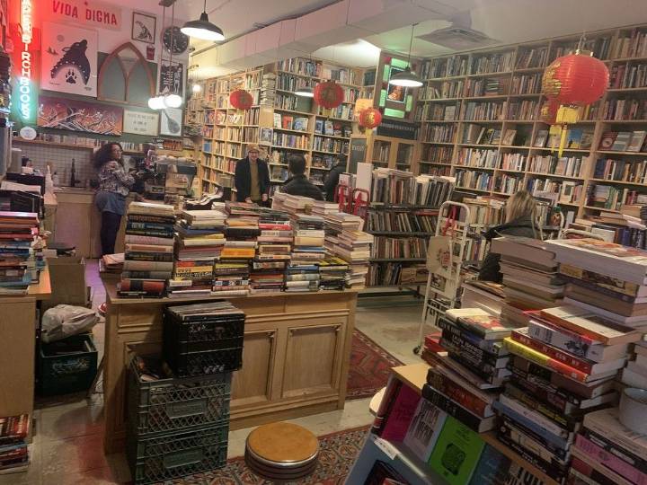 Fun stuff to do: WinterCity Book Flood, Downtown Winterval, cinema ESO