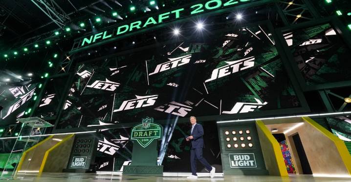 Through 12 Weeks: Where are the Jets most likely to pick?