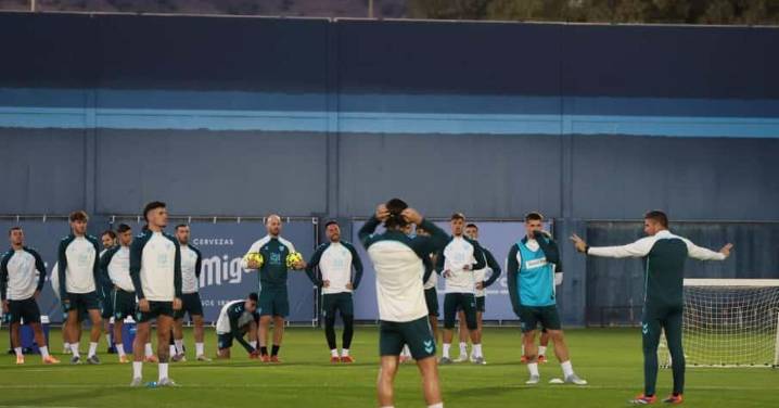 El primer once de Funes con el Málaga y alguna pista: Chupete, la portería, opción Arriaza...