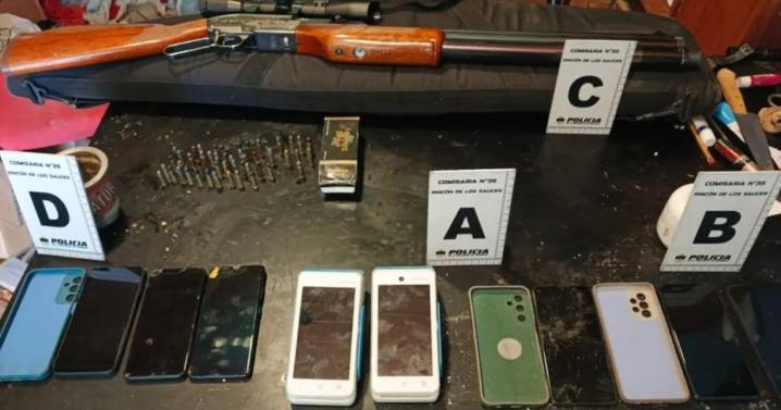 Operativos múltiples en Rincón de los Sauces: secuestraron armas, drogas y dinero en efectivo